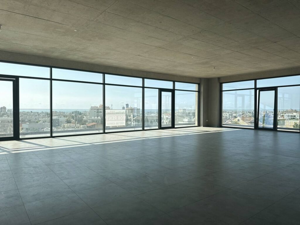 170m² office for rent in Agios Spyridon, Limassol photo 2