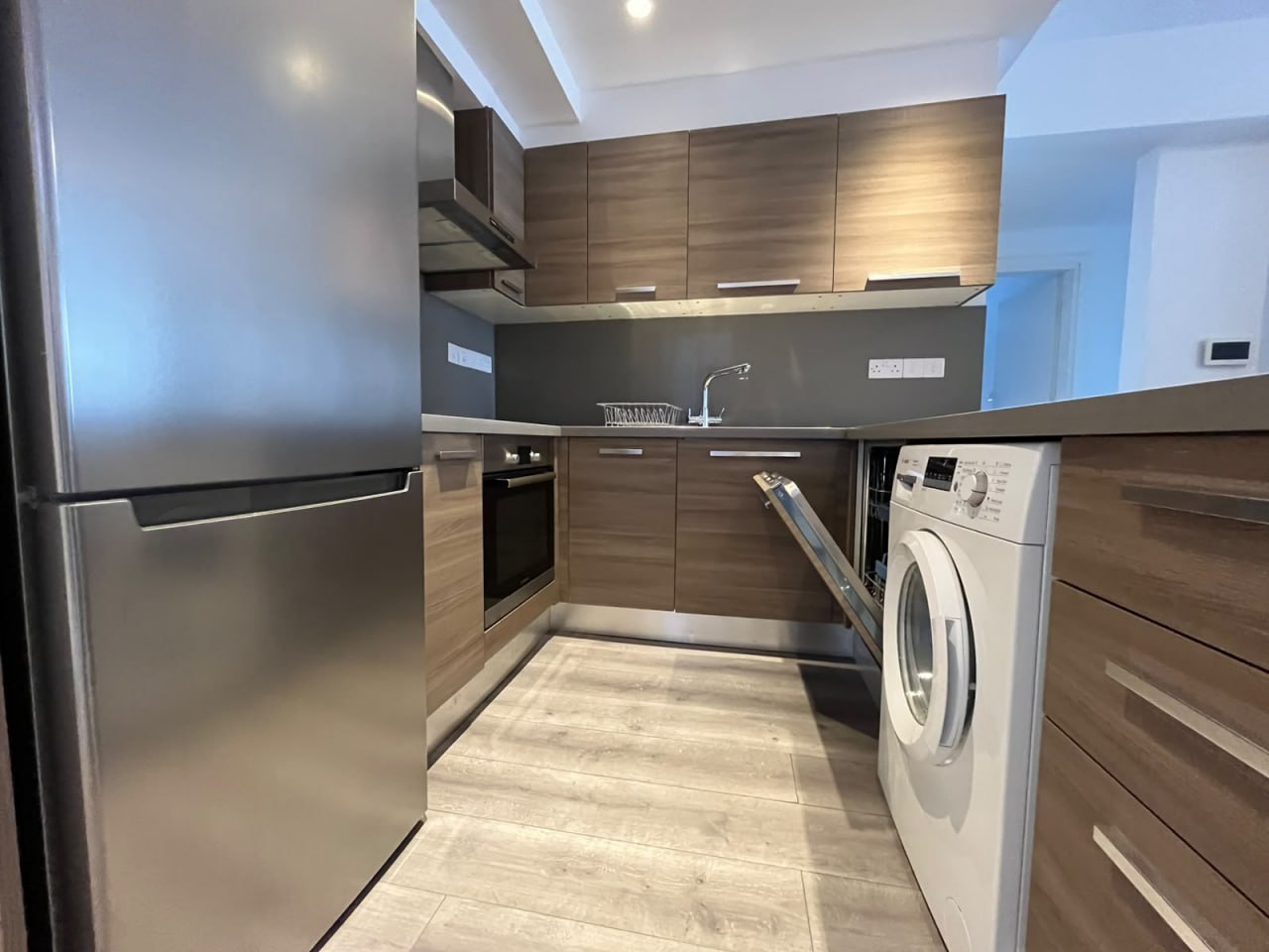 3 Bedroom Apartment for Rent in Limassol – Mesa Geitonia