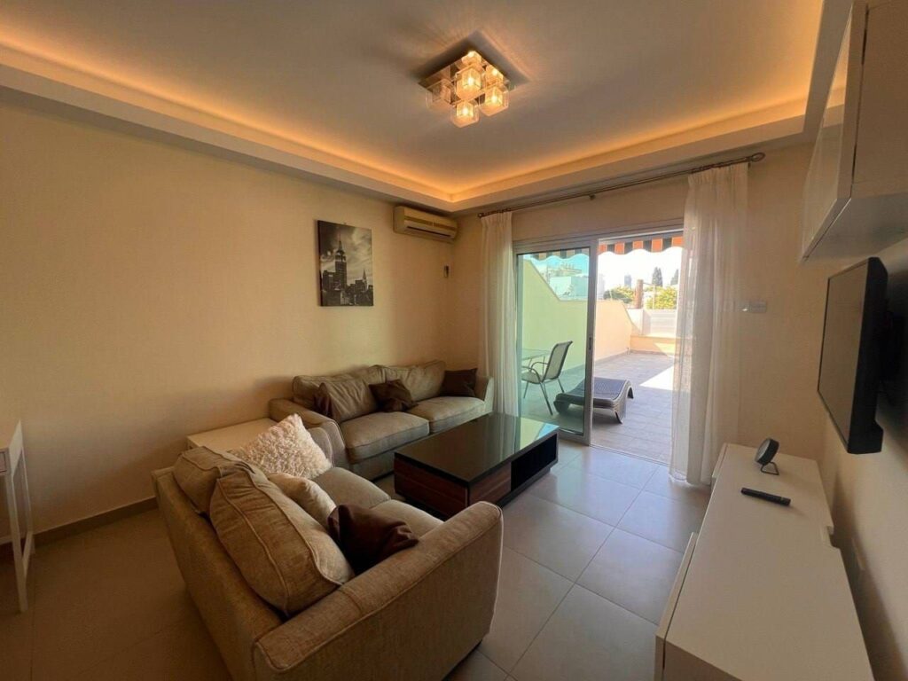 1-bed furnished apartment for rent in Agia Zoni, Limassol photo 6