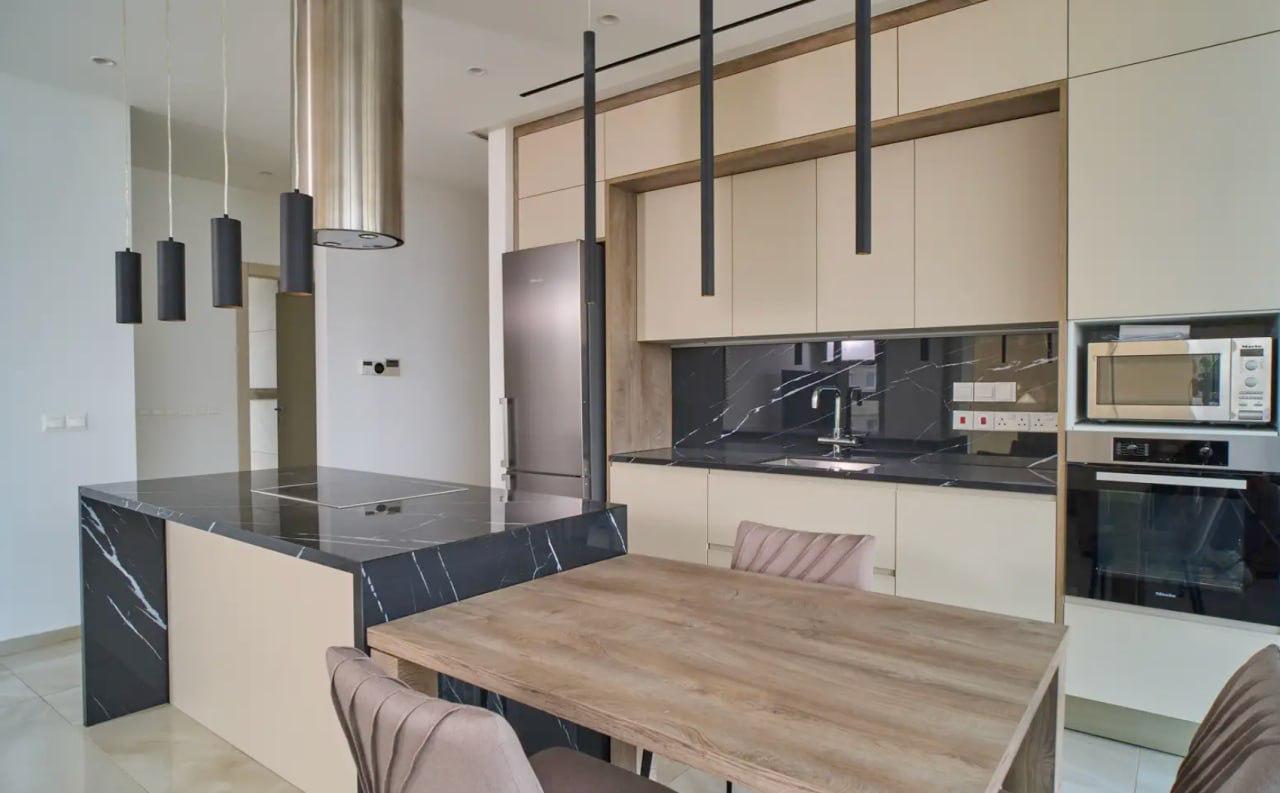2 Bedroom Apartment for Rent in Limassol – Sea Front, Molos