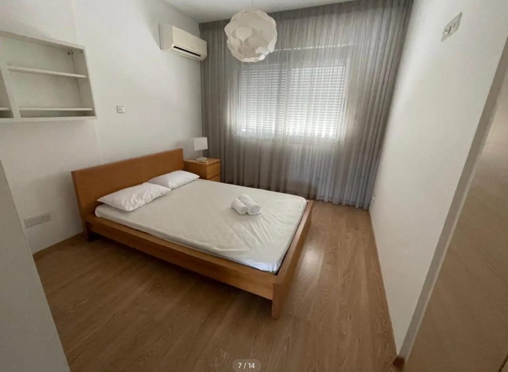 2-bed furnished apartment with shared pool in Germasogeia photo 7