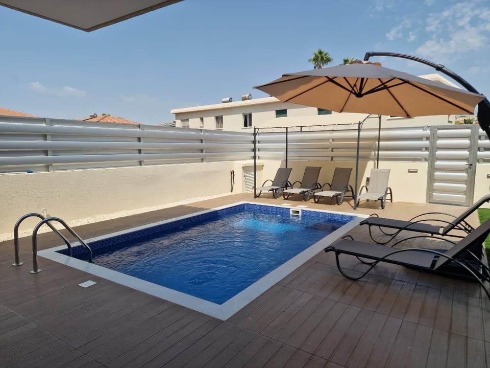 4-bed detached house with private pool in Mesa Geitonia photo 2