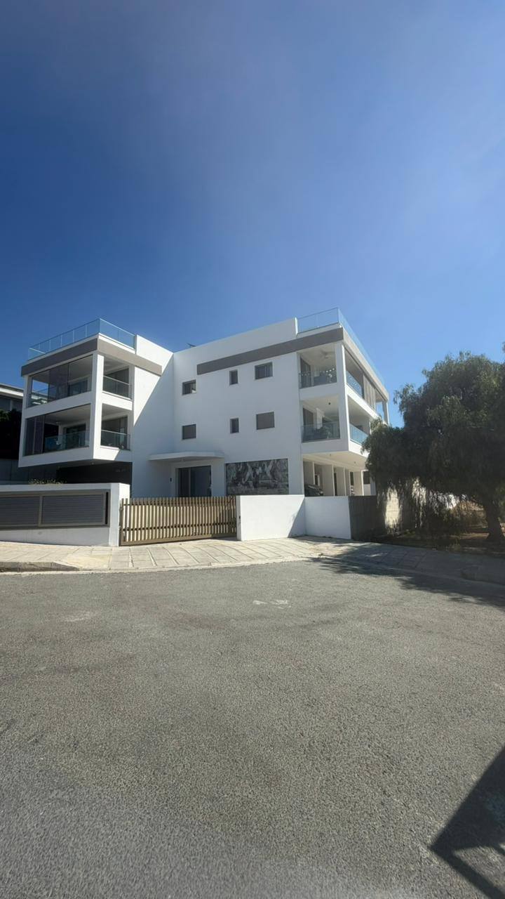 2 Bedroom House for Rent in Limassol – Zakaki