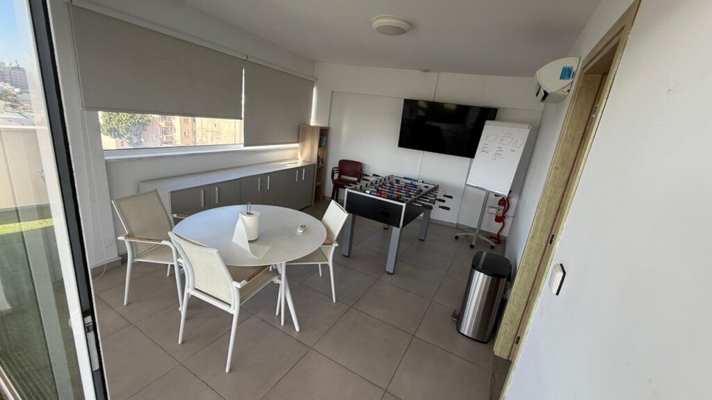 2 Bedroom Apartment for Rent in Limassol – Agios Nicolaos