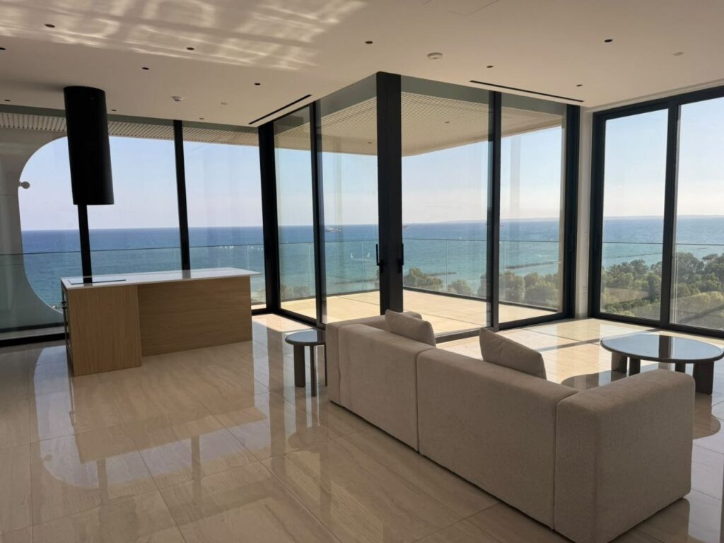 2 Bedroom Apartment for Rent in Germasogeia, Limassol District