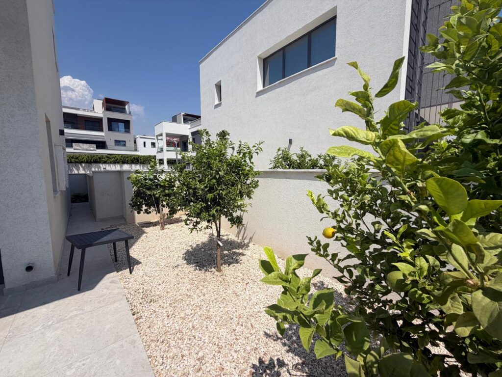 2 Bedroom House for Rent in Limassol – Agios Antonios