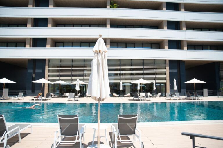 3 Bedroom Apartment for Rent in Germasogeia, Limassol District