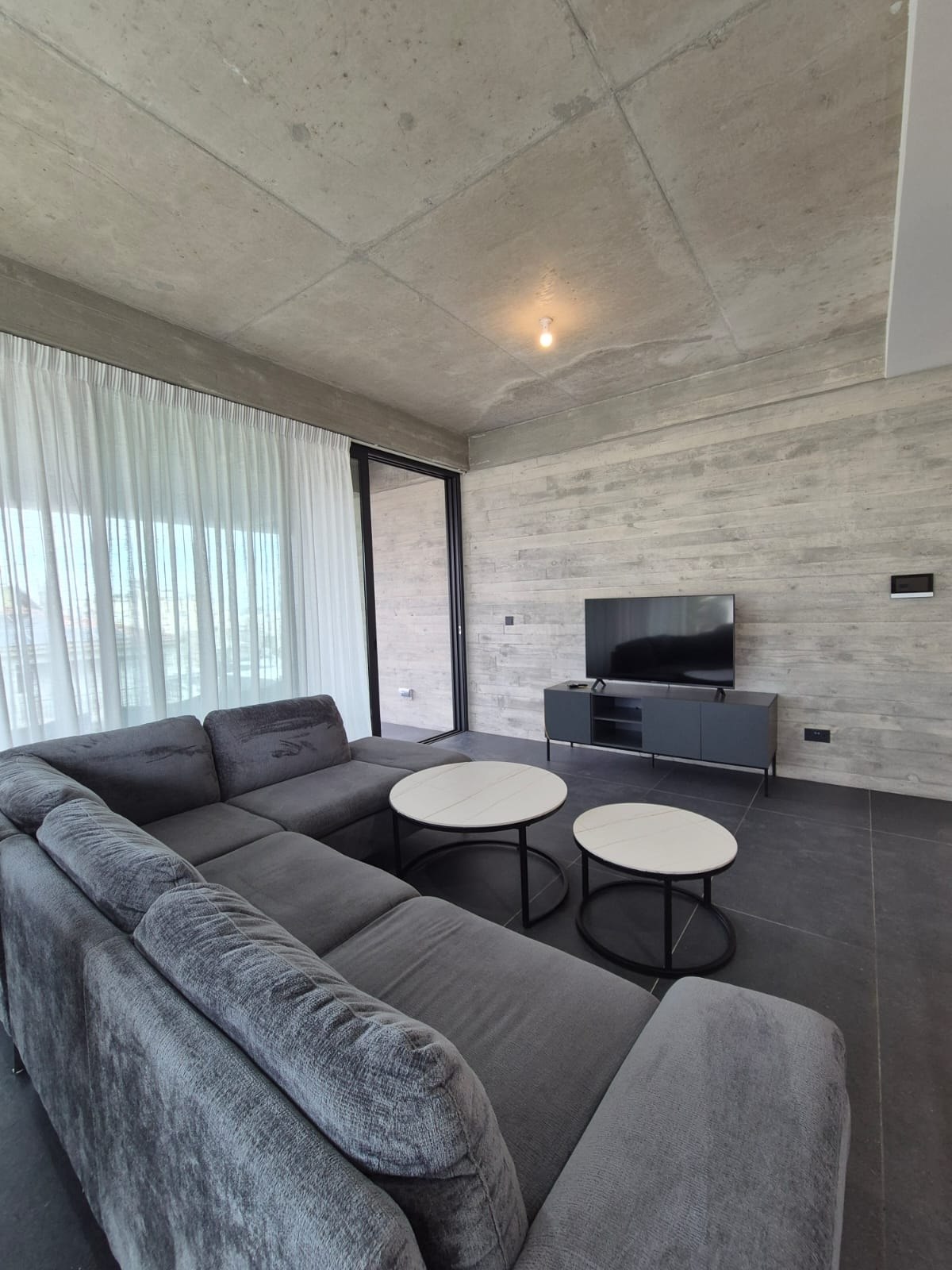 2 Bedroom Apartment for Rent in Limassol – Mesa Geitonia