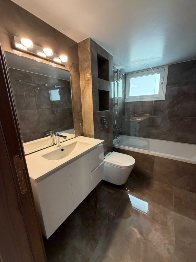 3-bed apartment with roof garden in Agia Zoni, Limassol photo 10