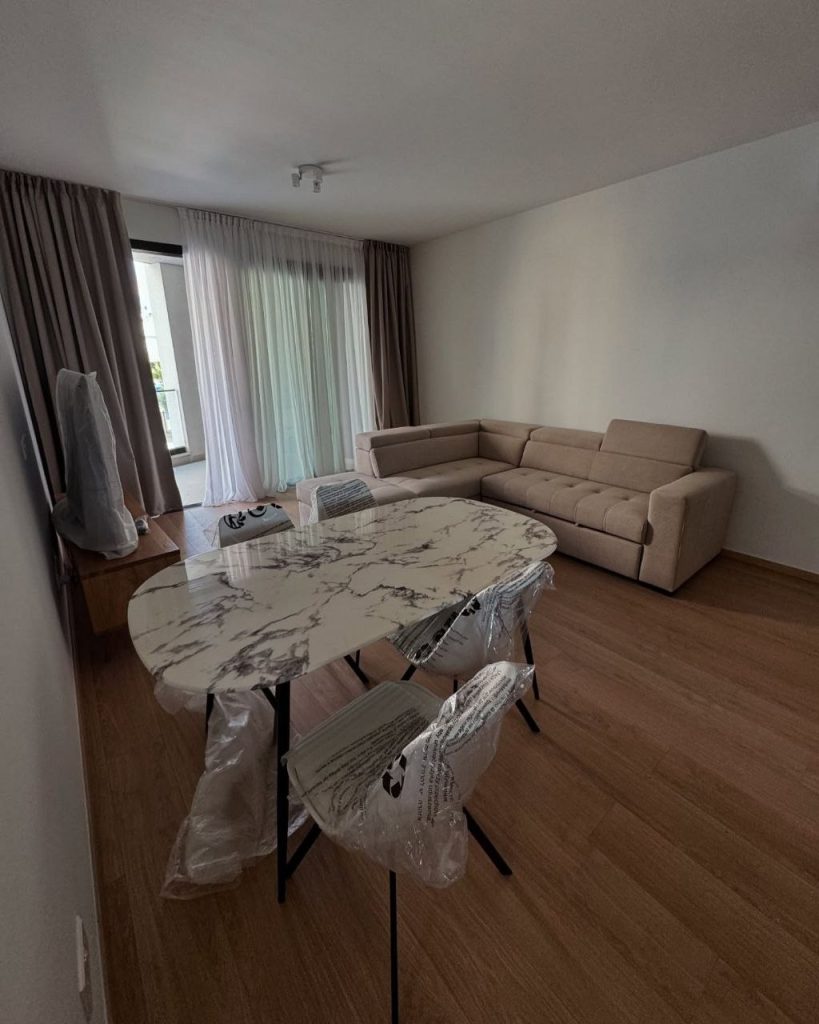 2-bed apartment in Limassol Centre photo 2
