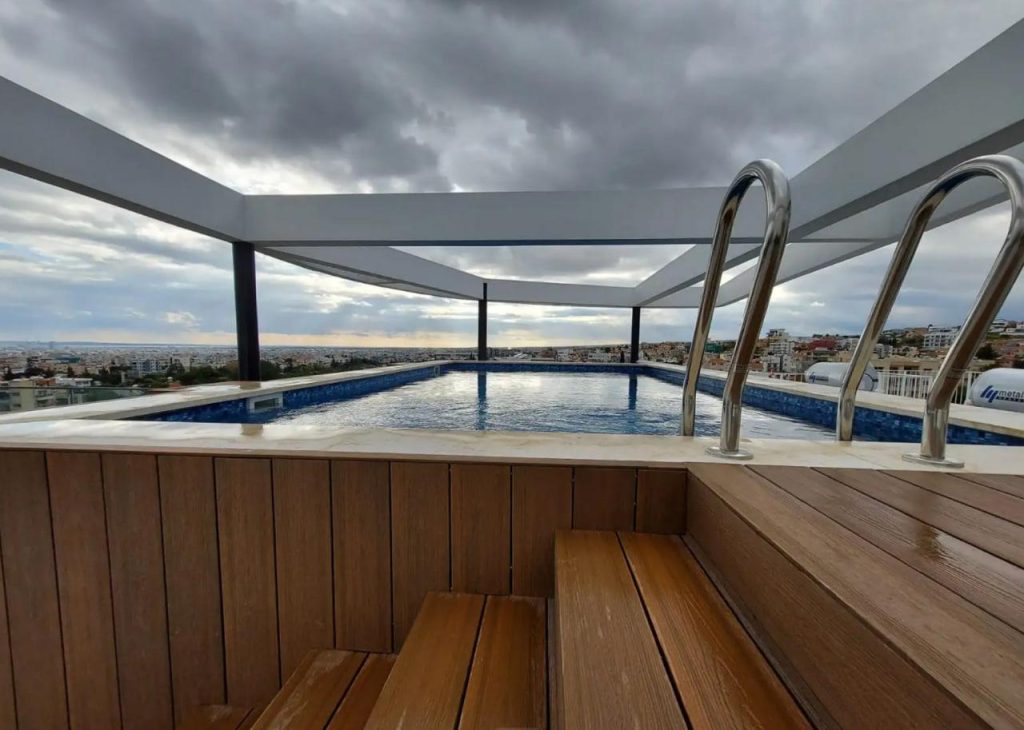 3-bed luxury penthouse with roof garden and pool in Panthea photo 2