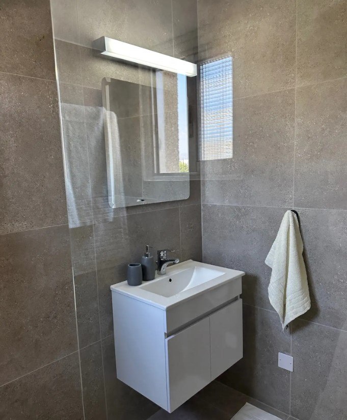 1 Bedroom Apartment for Rent in Limassol – Sea Front, Molos