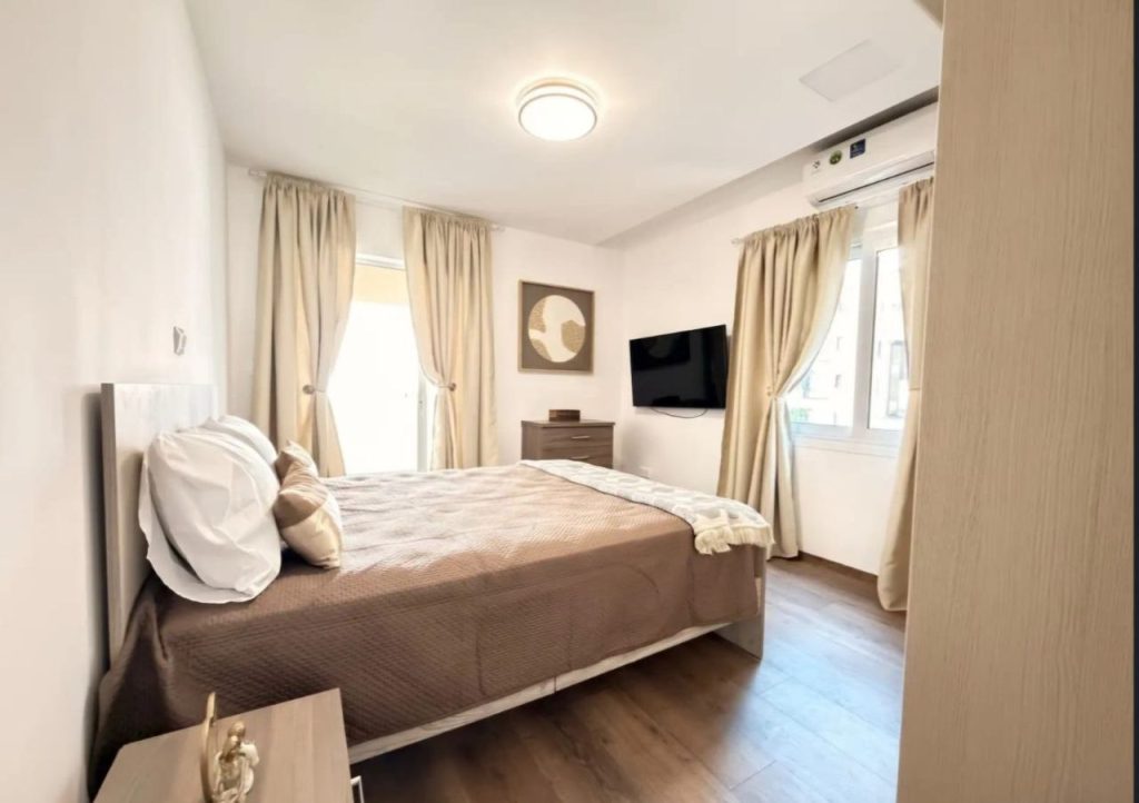 2-bed apartment for rent in Neapolis, Limassol photo 2