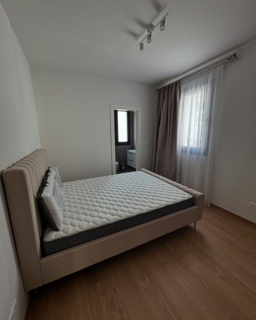 2-bed apartment in Limassol Centre photo 5
