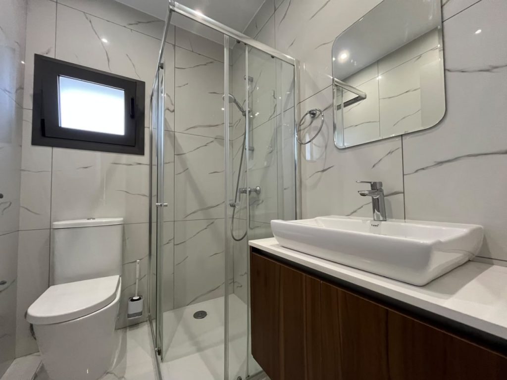 2-bed apartment with sea view in Agia Fyla, Limassol photo 3