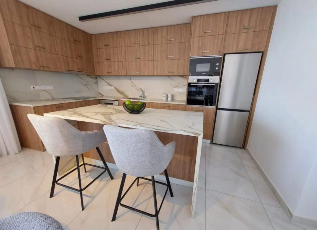 3-bed luxury penthouse with roof garden and pool in Panthea photo 10