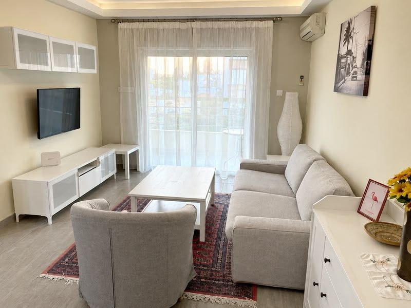 1-bed furnished apartment in Agia Zoni, Limassol photo 2