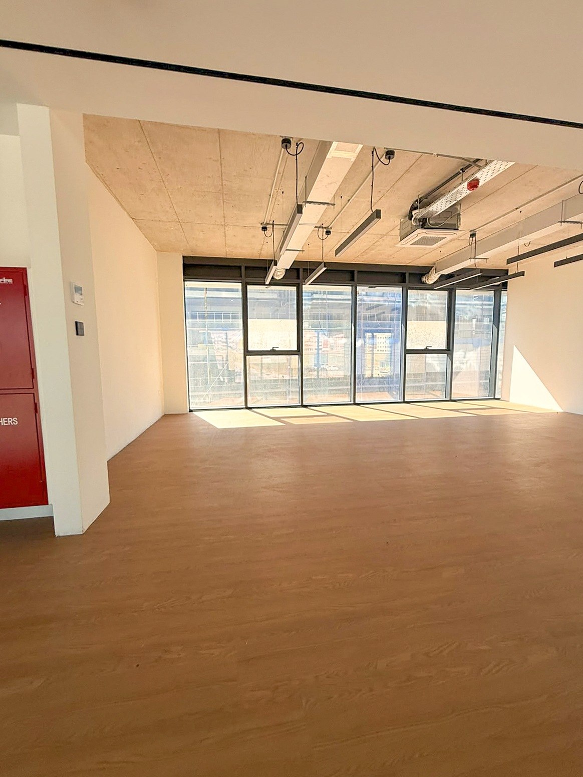 399m² Office for Rent in Limassol – Mesa Geitonia