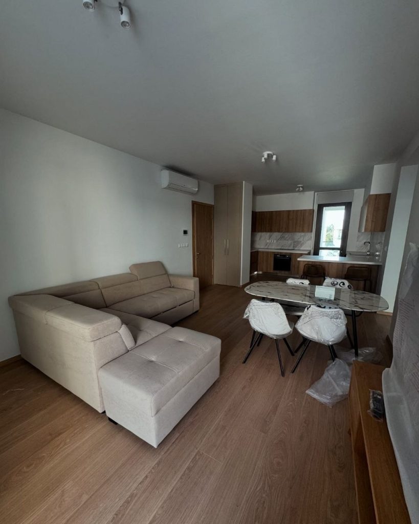 2-bed apartment in Limassol Centre photo 4