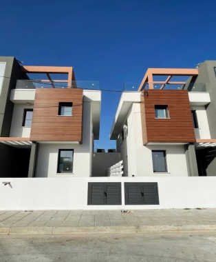 Plus 16 Livadia Garden 2